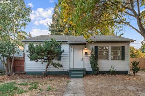 8335 NE WYGANT ST, Portland, OR 97220