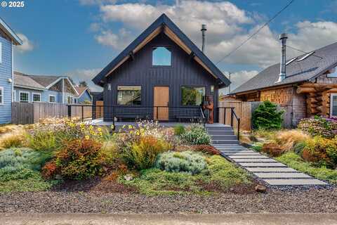 150 MERTON LN, Manzanita, OR 97130