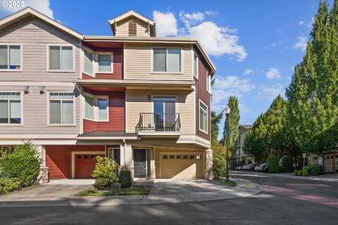 402 NE PATRICIA ANN PL, Hillsboro, OR 97006