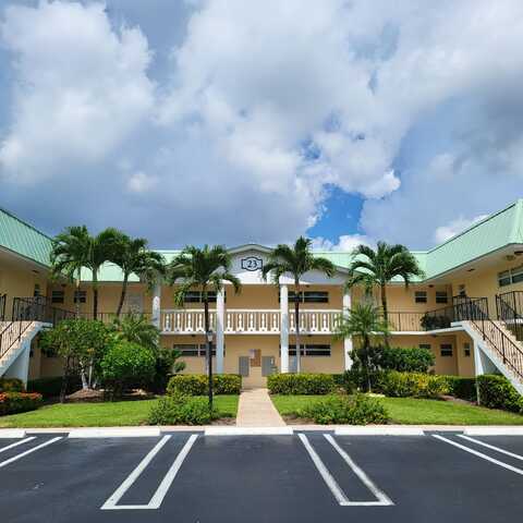 23 Colonial Club Drive, Boynton Beach, FL 33435