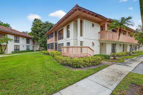 134 Brackenwood Road, Palm Beach Gardens, FL 33418