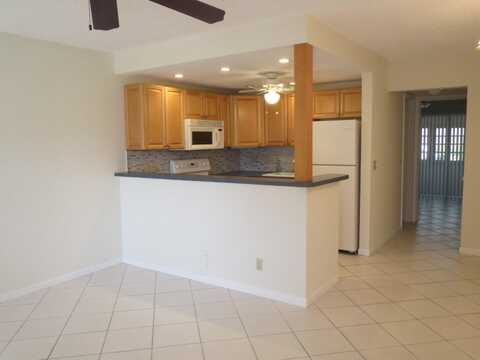 30 Salisbury B, West Palm Beach, FL 33417