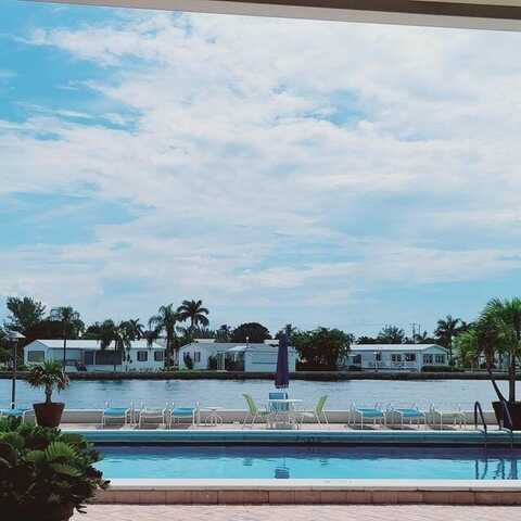 2006 S Federal Highway, Boynton Beach, FL 33435