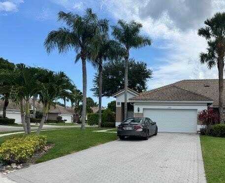 6900 Cairnwell Drive, Boynton Beach, FL 33472