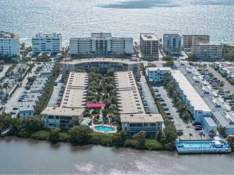 3605 S Ocean Boulevard, South Palm Beach, FL 33480