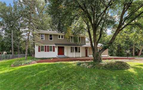 5300 33rd Avenue N, Golden Valley, MN 55422