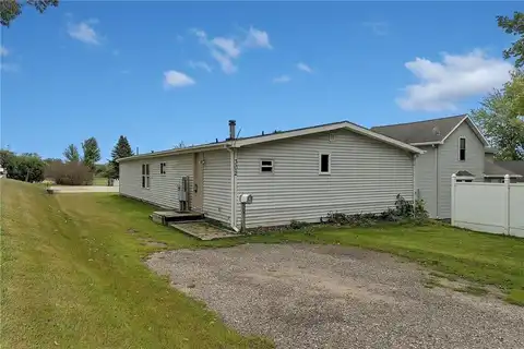 302 5th Avenue NE, Melrose, MN 56352