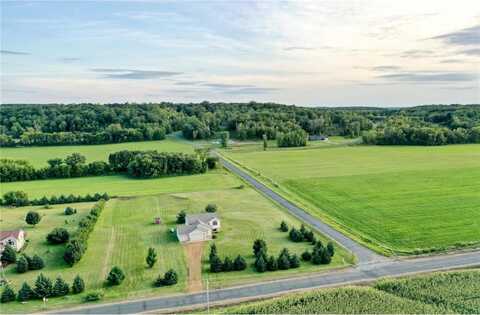 2718 55th Avenue, East Farmington, WI 54020