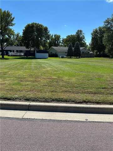 516 Northwood Drive, Redwood Falls, MN 56283