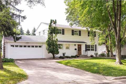 2124 Hoyt Avenue W, Saint Paul, MN 55108