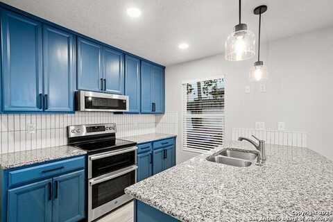 8 Palomar, San Antonio, TX 78238