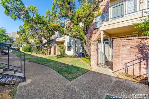 11610 Vance Jackson, San Antonio, TX 78230