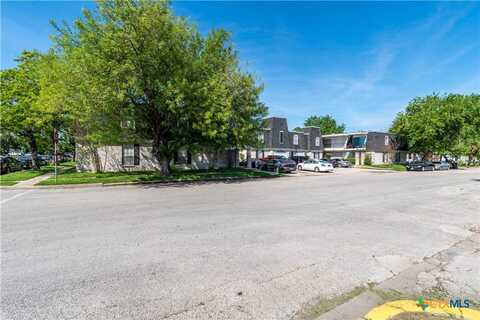 203 E Bowie Street, Luling, TX 78648
