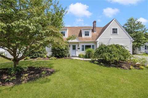 4 Magnolia Lane, Barrington, RI 02806