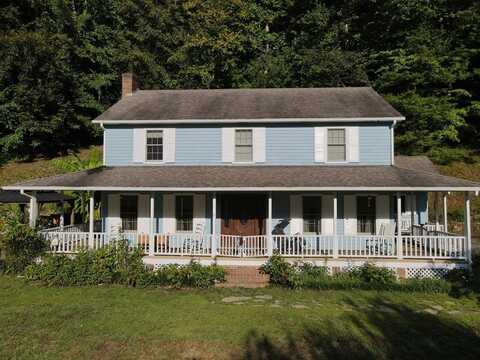 1126 Savannah St, Big Rock, VA 24630