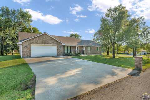 299 E 7th St, Hoyt, KS 66440