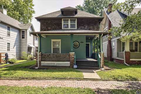 306 SW Clay ST, Topeka, KS 66606