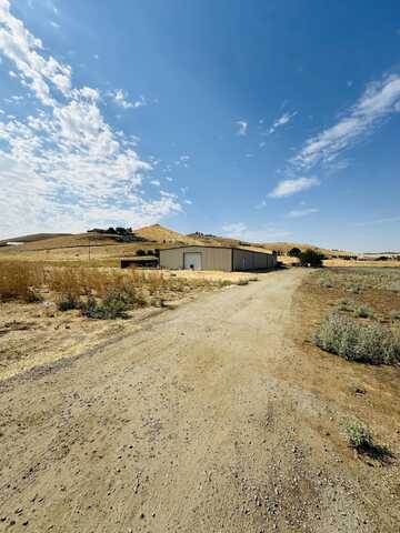 29557 Mehrten Drive, Exeter, CA 93221
