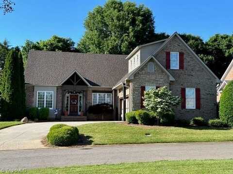 109 Cedar Lane, Bermuda Run, NC 27007