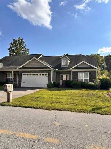 145 Laurel Cliffs Drive, Walnut Cove, NC 27052