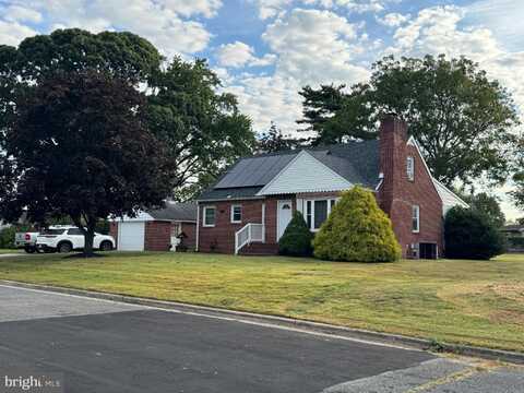 313 S JOHNSON STREET, CARNEYS POINT, NJ 08069