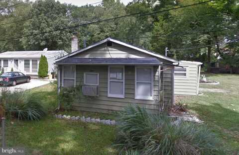 8 CATALPA LANE, WILLINGBORO, NJ 08046