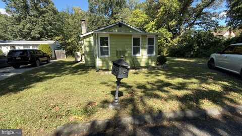 8 CATALPA LANE, WILLINGBORO, NJ 08046