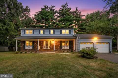 9 DONALD AVENUE, KENDALL PARK, NJ 08824