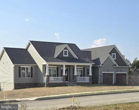 24 RED STONE LANE, HANOVER, PA 17331