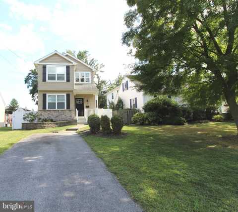 2608 GRAND AVENUE, HOLMES, PA 19043