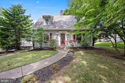59 W MACADA ROAD, BETHLEHEM, PA 18017