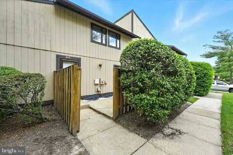 380 WEST COURT, GLEN BURNIE, MD 21061