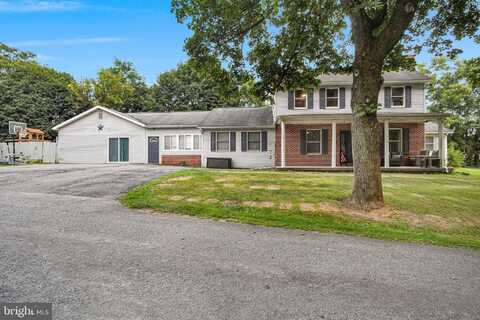 16 HILL ROAD, CARLISLE, PA 17015