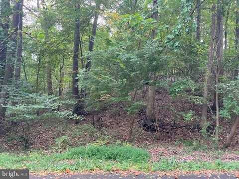 10 HIDDEN POND DRIVE, READING, PA 19607