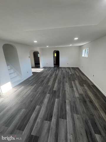 110 OAKLAND AVENUE, JOHNSTOWN, PA 15902