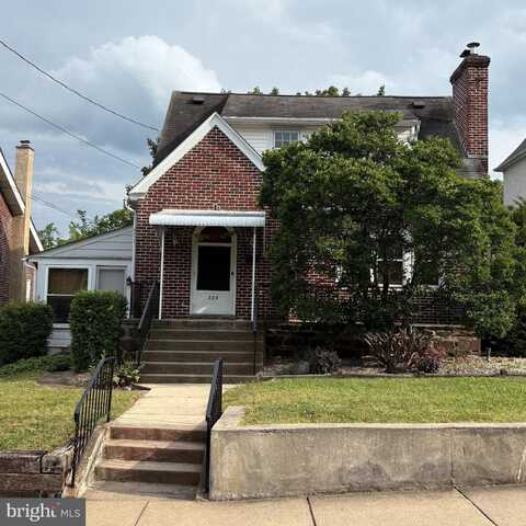 323 S 4TH STREET, PERKASIE, PA 18944