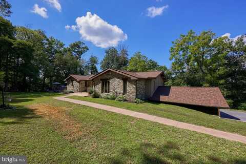 12 CHARLES WAY, KIRKWOOD, PA 17536