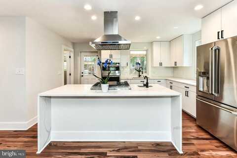 5311 ROOSEVELT STREET, BETHESDA, MD 20814