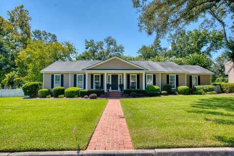 2400 Winding Way, Valdosta, GA 31602