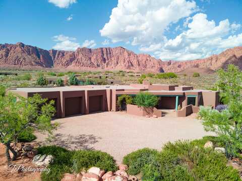 1215 Tuweap DR, Ivins, UT 84738