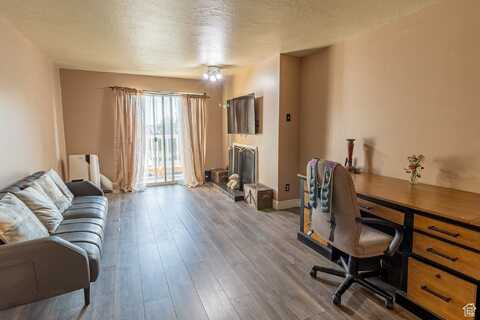 5660 S MEADOW, Ogden, UT 84403