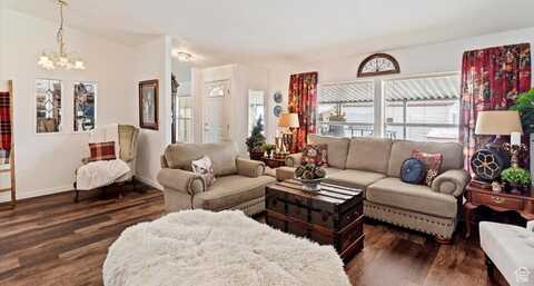 3800 S 1900 W, Roy, UT 84067