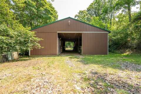 507 Center St, Vanderbilt, PA 15486