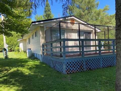 78 N North River Rd Road, Saint Regis Falls, NY 12980