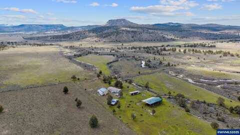 33800 Tackman Rd, Prineville, OR 97754