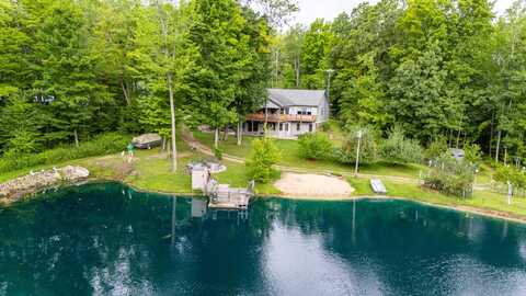 8574 E Cadillac Road, Falmouth, MI 49632