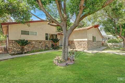 4873 Putter Lane, Bakersfield, CA 93308