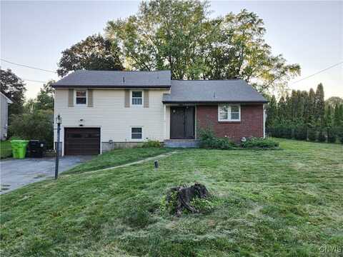 111 Pembrook Drive, Manlius, NY 13066