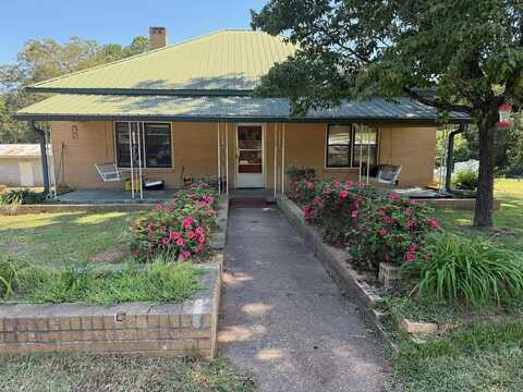 1600 GRANT AVENUE, MANCHESTER, GA 31816