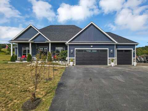 1210 Rainbow Drive NW, Lancaster, OH 43130